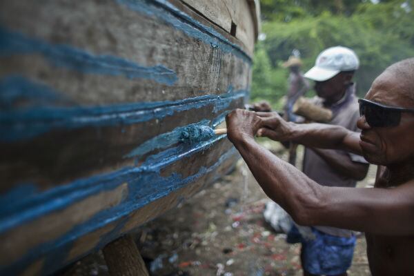 Una canoa maya prehispánica en buen estado de conservación, cuya antigüedad se estima en unos 1.000 años, fue hallada en un cenote en el sureste de México durante trabajos de construcción de un tren, informó el Instituto Nacional de Antropología e Historia (INAH). Foto referencia.