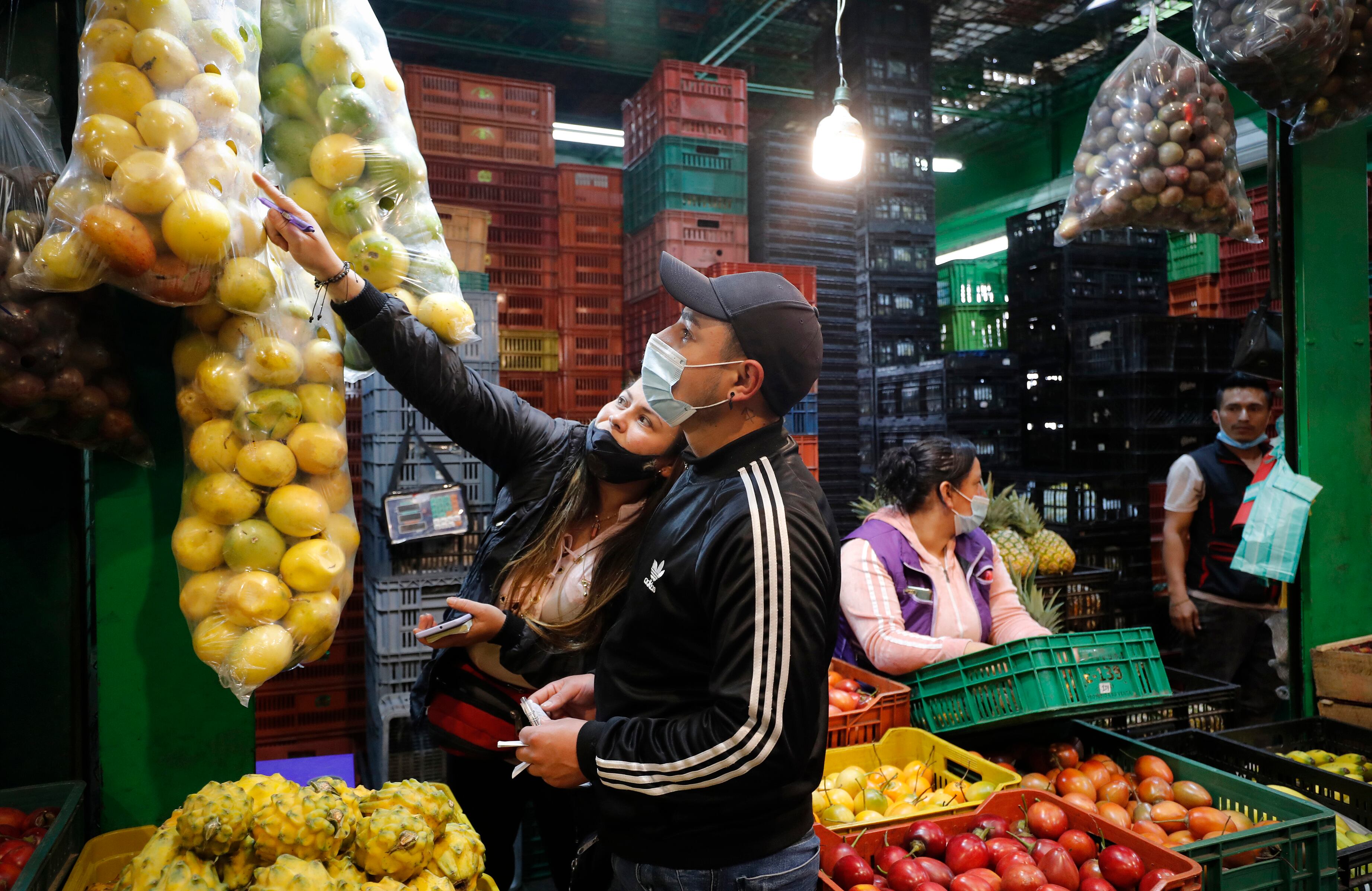 Los rostros del hambre que deja el alto costo de los alimentos