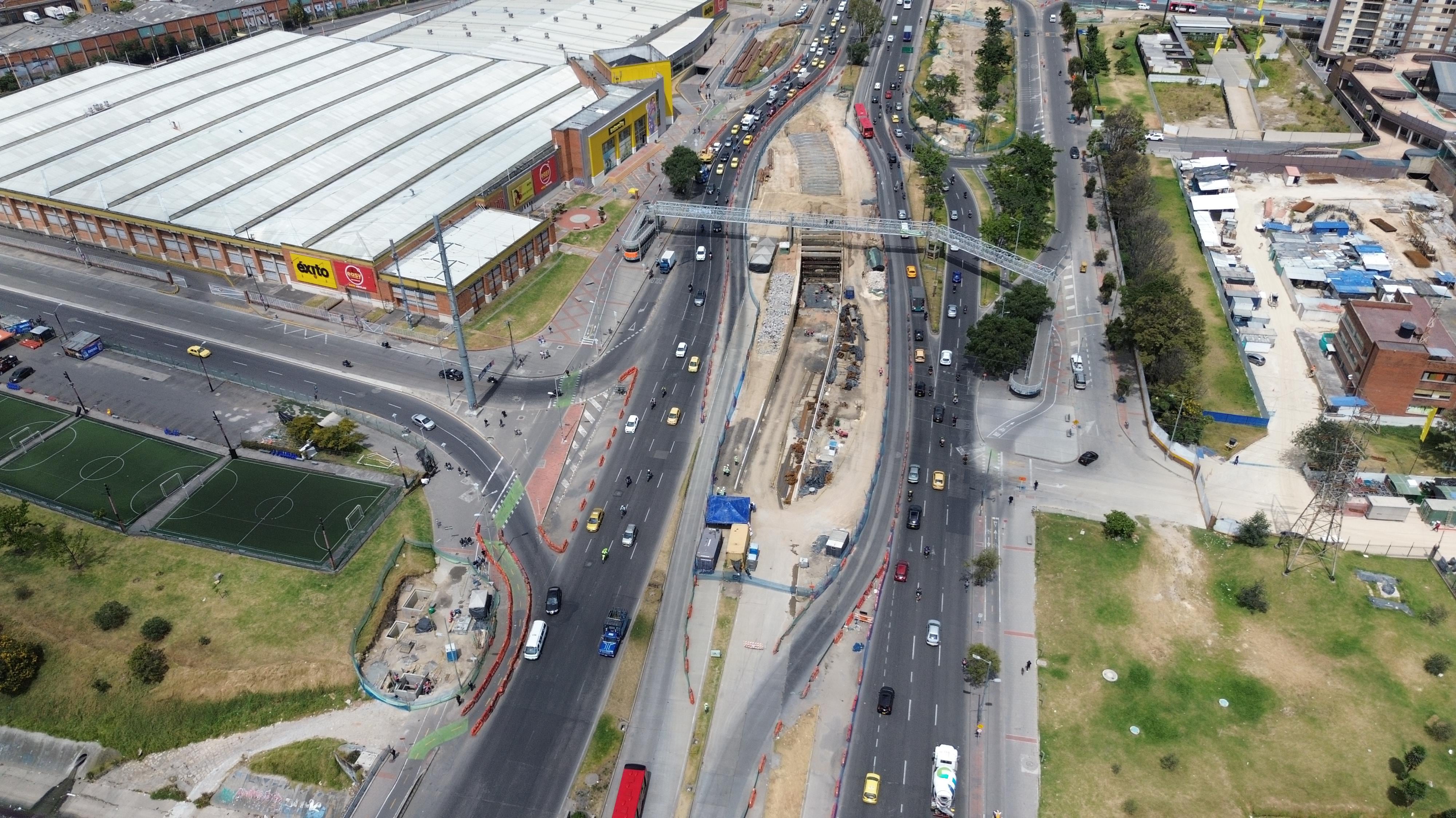 Avanza el deprimido de la av. 68 con av. Las Américas