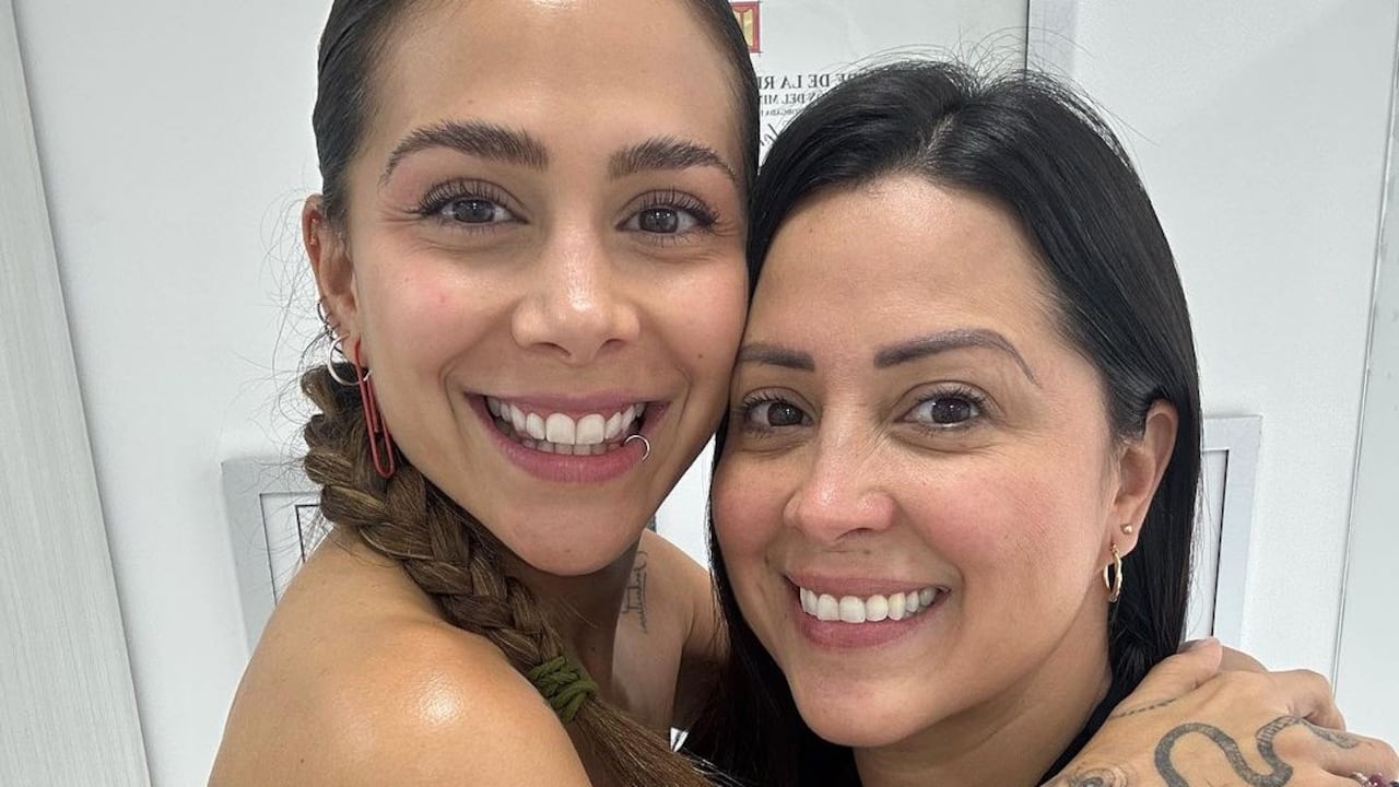 Greeicy y su hermana mayor que se llama Jaqueline.