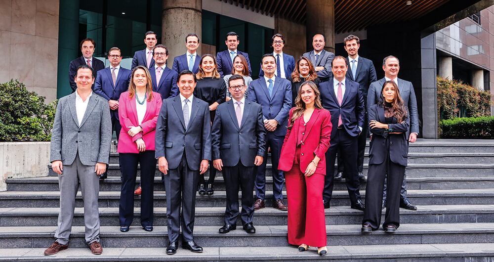 Miembros del bufete Martínez Quintero Mendoza González Laguado & De La Rosa. Camilo Martínez es su socio director.