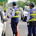 La Secretaría de Movilidad dispone de su cuerpo de agentes de tránsito para brindar acompañamiento a los viajeros.