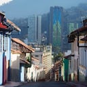 Una vista de los modernos edificios de oficinas de la zona de moda llamada La Candelaria, el barrio colonial de Bogotá, donde ahora acuden muchos mochileros y turistas más jóvenes.