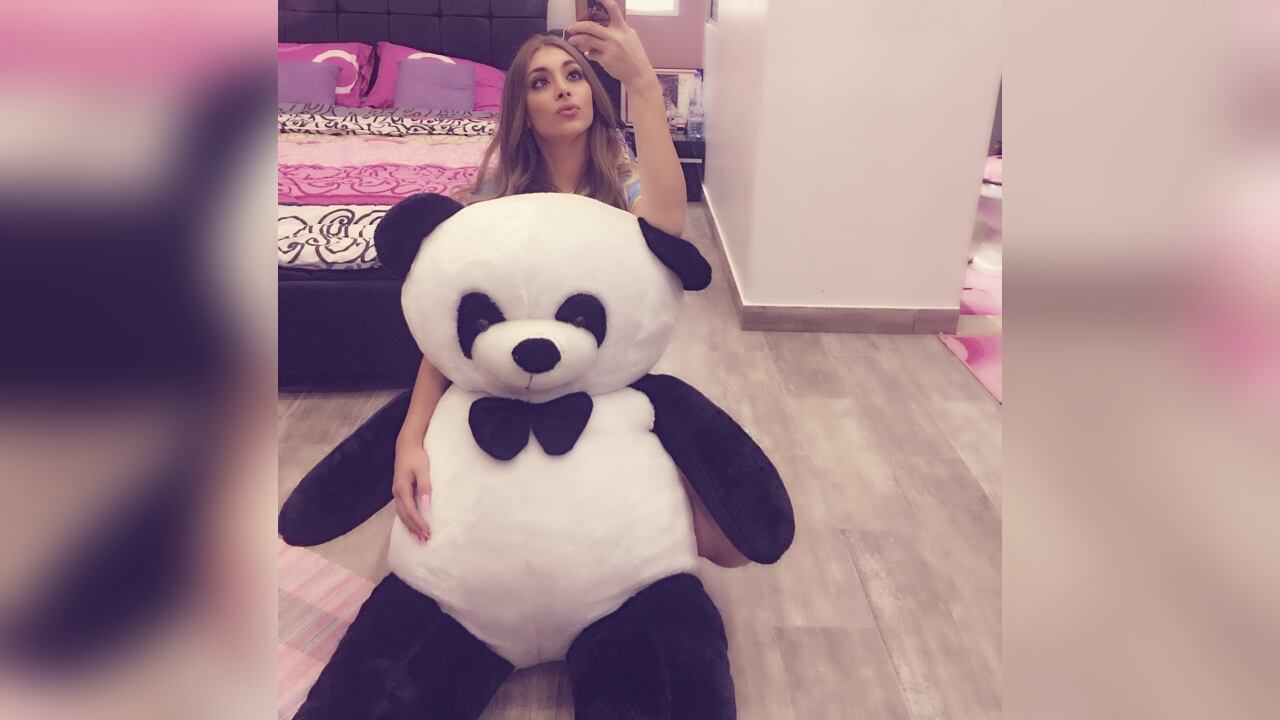 La mujer murió mientras daba a luz a su segundo hijo.