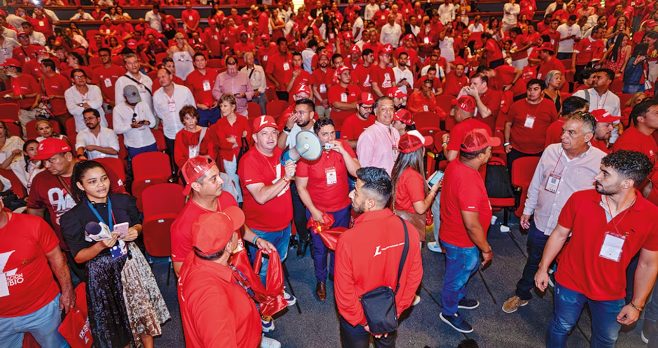 El expresidente Gaviria admitió que por ahora es difícil calificar la posición del Partido Liberal frente al Gobierno, pues algunos de sus parlamentarios se han beneficiado de este.