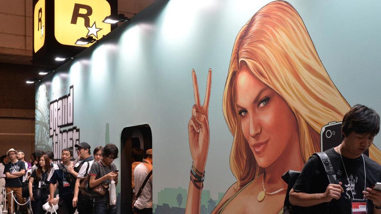 Lanzamiento de Grand Theft Auto V, videojuego de Rockstar Studios.