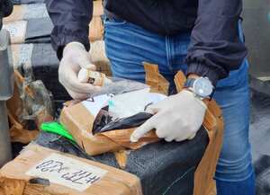 Semisumergibles han sido descubiertos por la Armada Nacional en el Pacífico colombiano. Transportan droga hacia América Central.