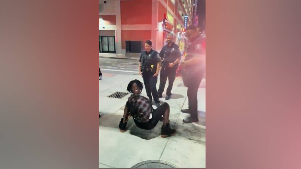 Twitter @PicturesFoIder