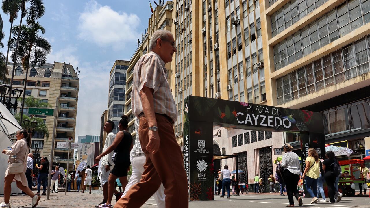 Plaza de Cayzedo y Centro de Cali peatonal. Plan piloto para dejarlo peatonal después de la COP16.
