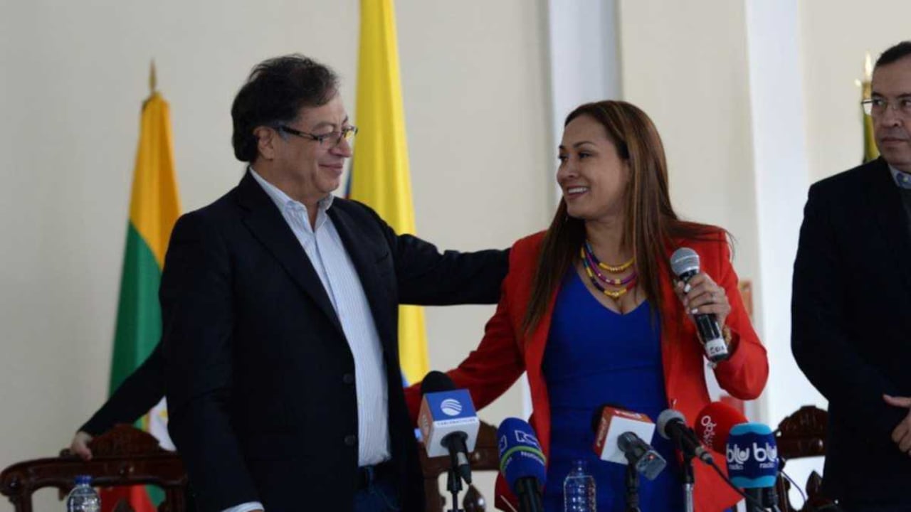 La senadora Berenice Bedoya y el presidente Gustavo Petro.