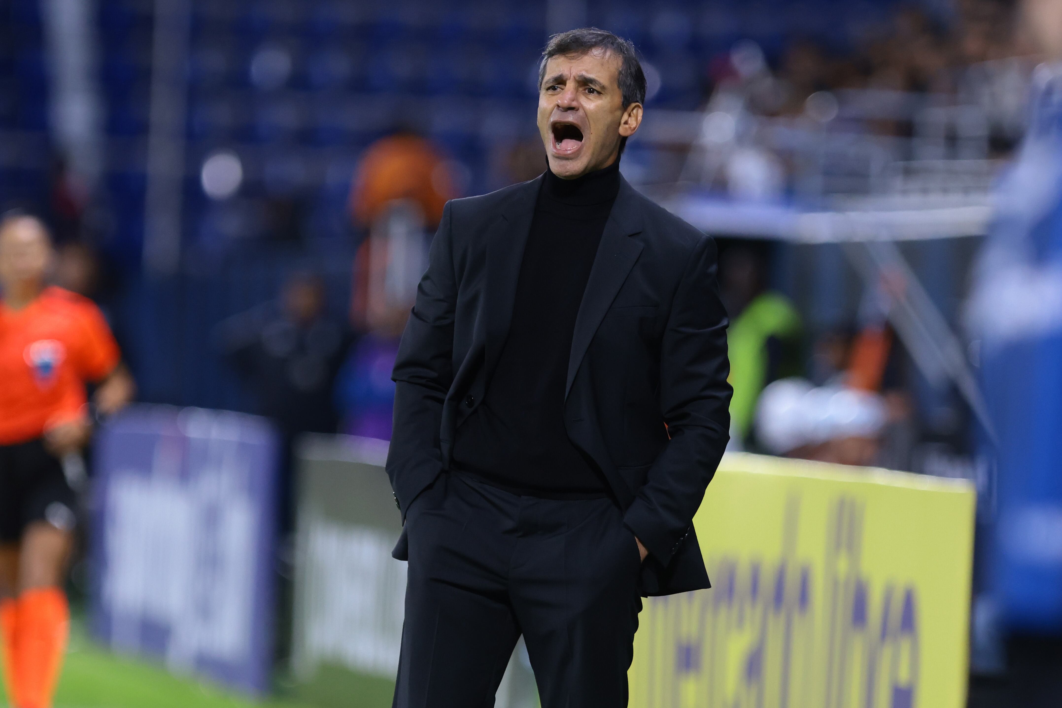 Fabián Bustos, técnico de argentino de 56 con títulos en Perú y Ecuador