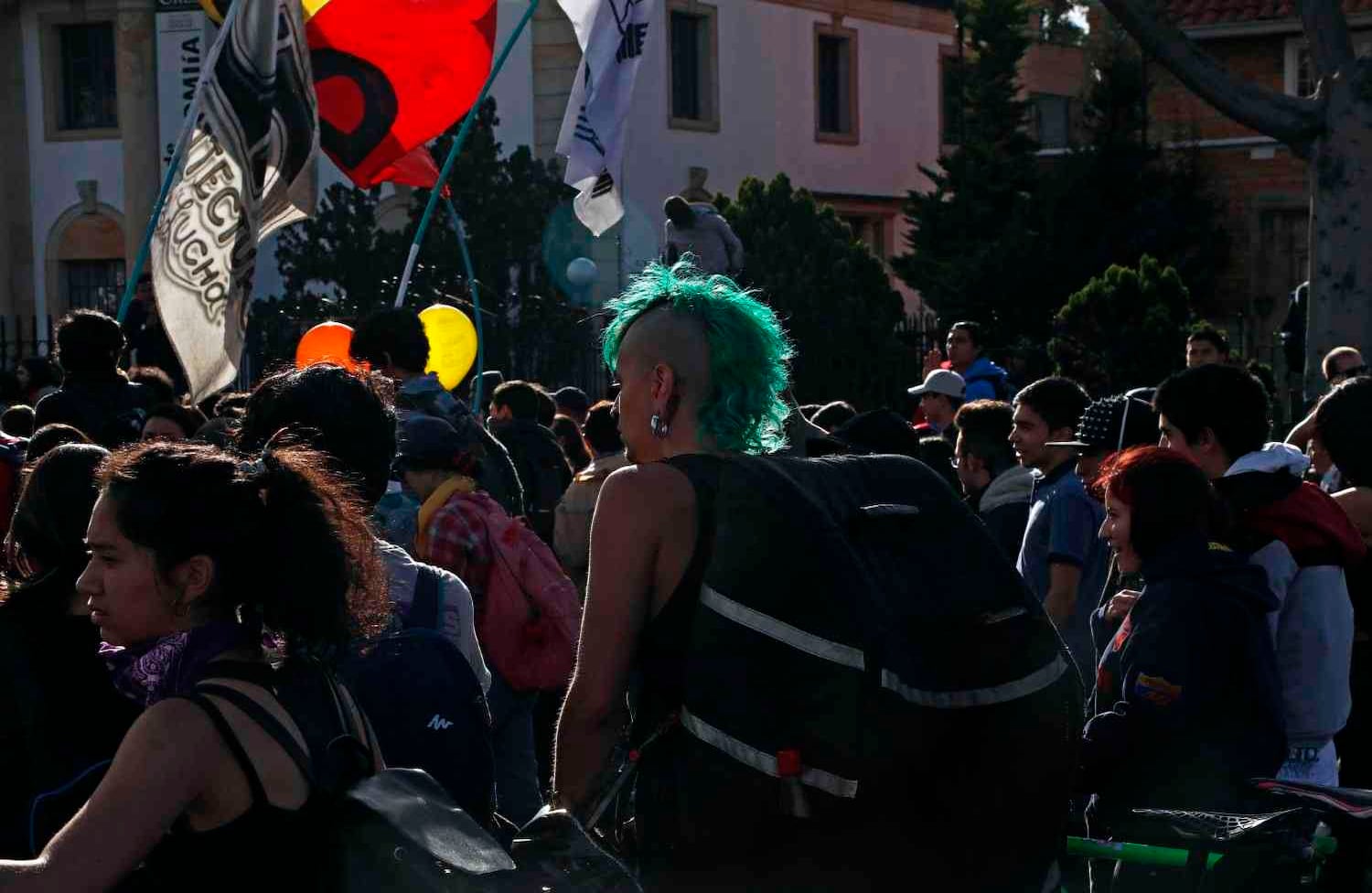 Los estudiantes, sin embargo, continuaron con su recorrido hasta la recta final. 