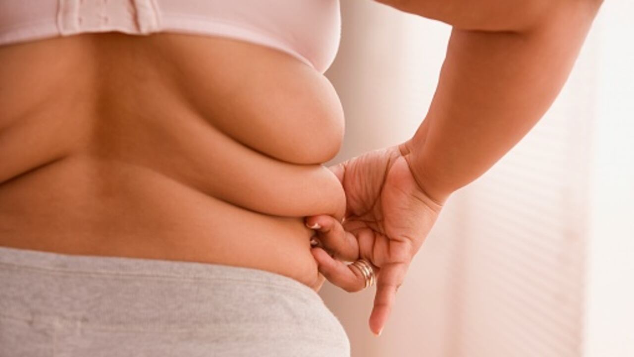 Esta zona es poco inactiva por ende suele acumular bastante grasa.