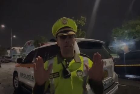 El coronel Wilson Barrios, comandante de la Policía de Tránsito de Bogotá, dijo que se abrió investigación para determinar si hubo abuso policial en este caso.