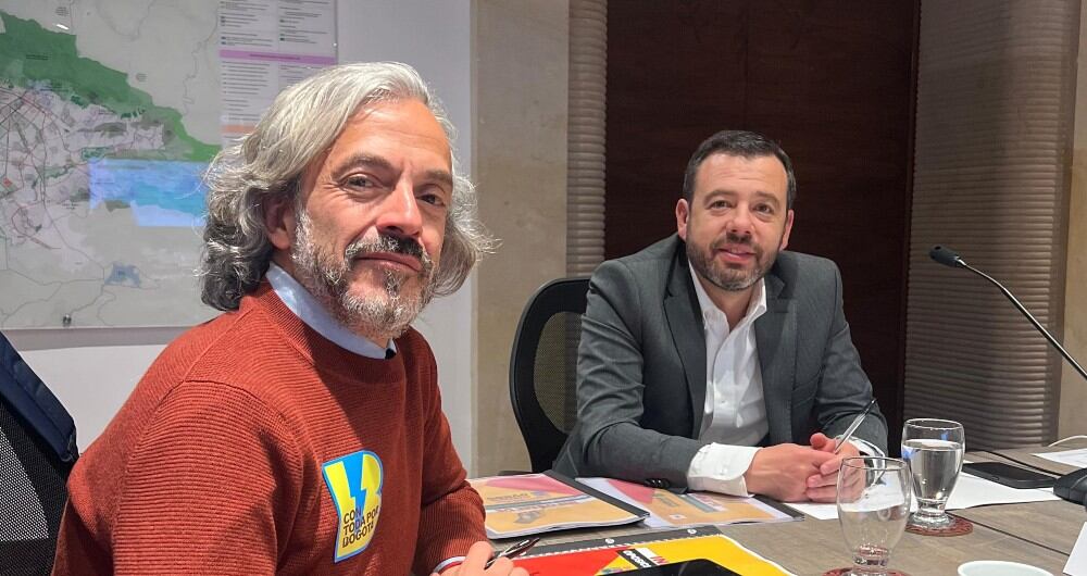 Juan Daniel Oviedo y Carlos Fernando Galán se reunieron en la Alcaldía de Bogotá