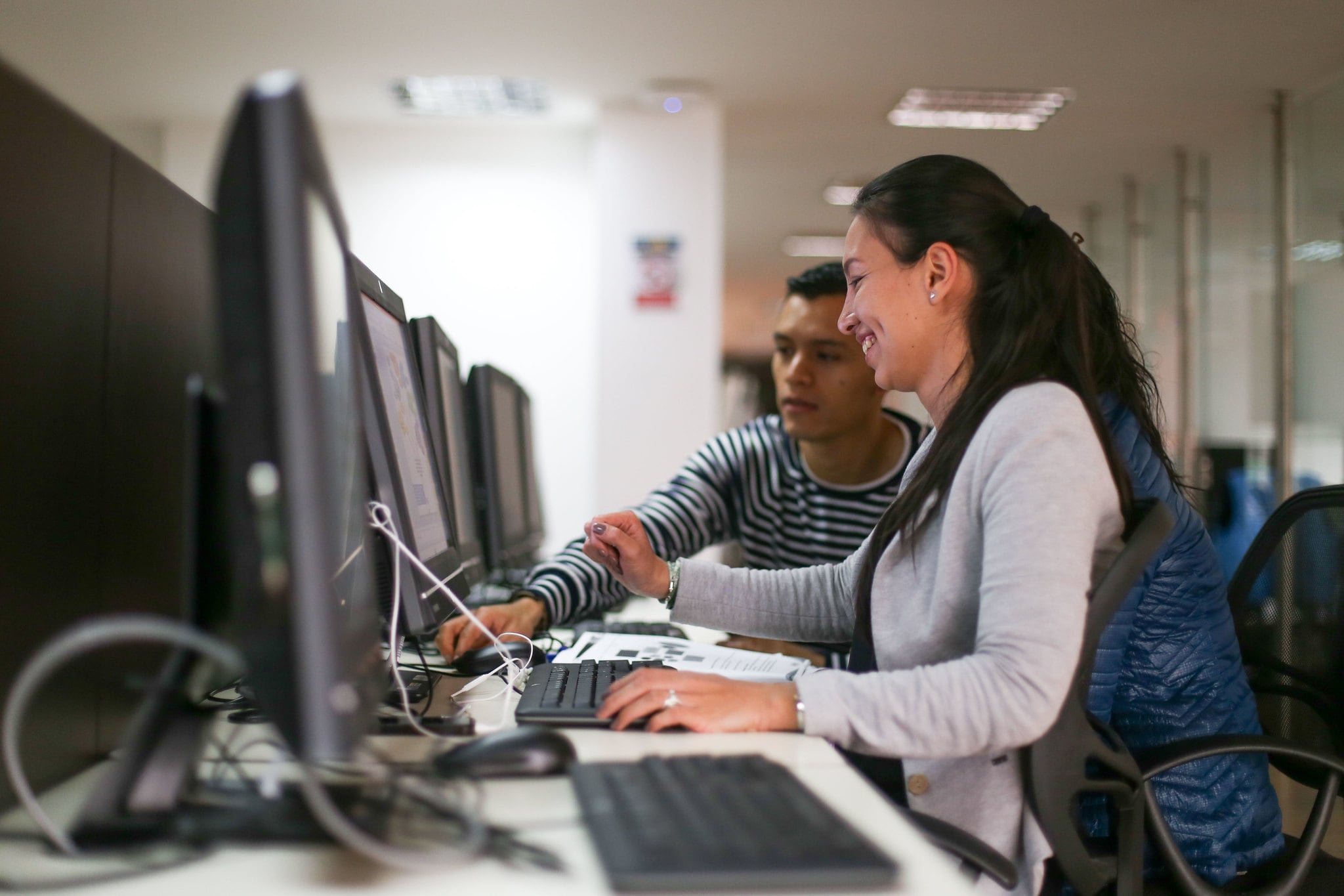 La Universidad Nacional Abierta y a Distancia, UNAD, no tiene restricciones de tiempo ni espacio para sus estudiantes gracias a su metología virtual.