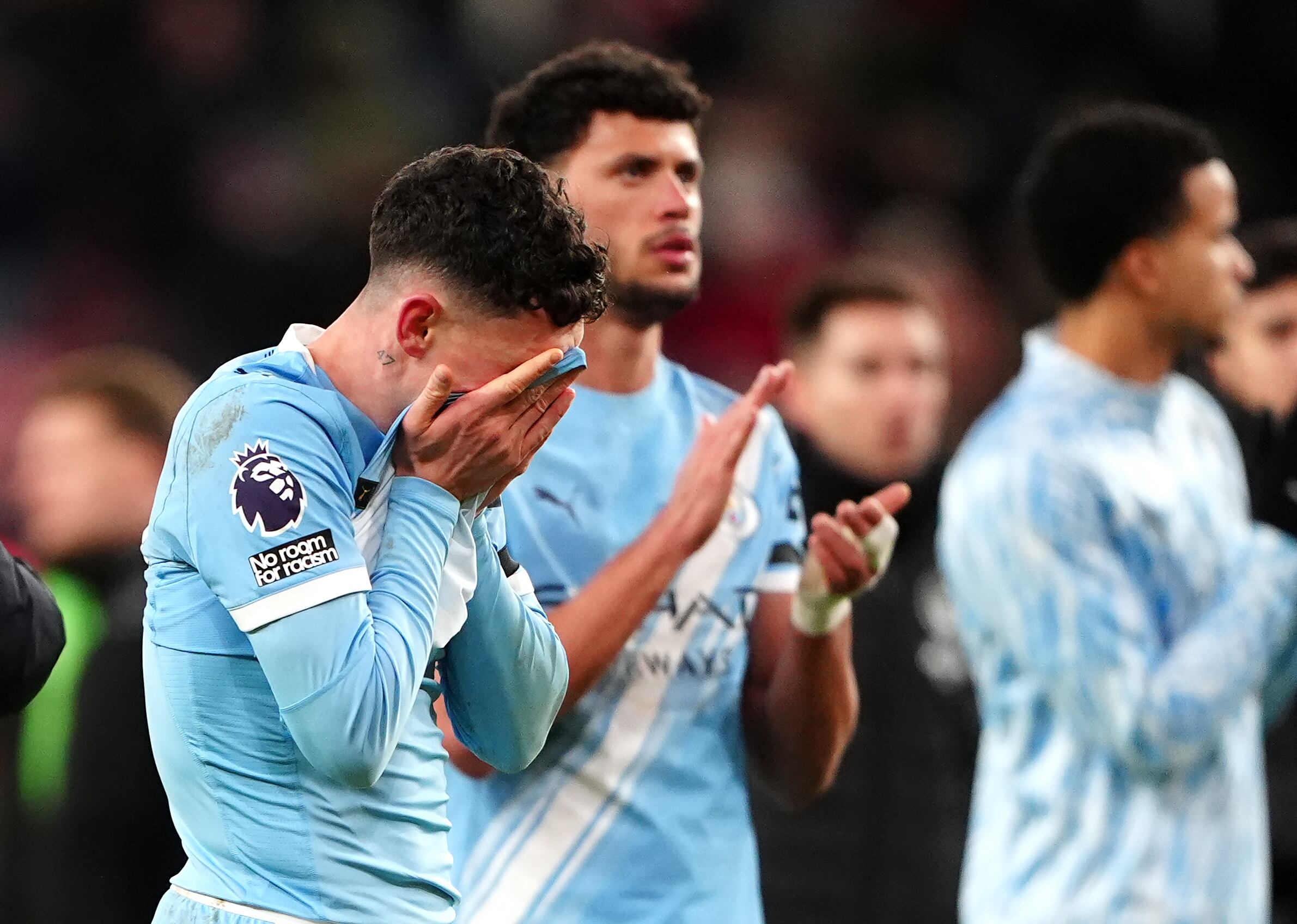 Phil Foden se lamenta tras el partido ante Sunderland.