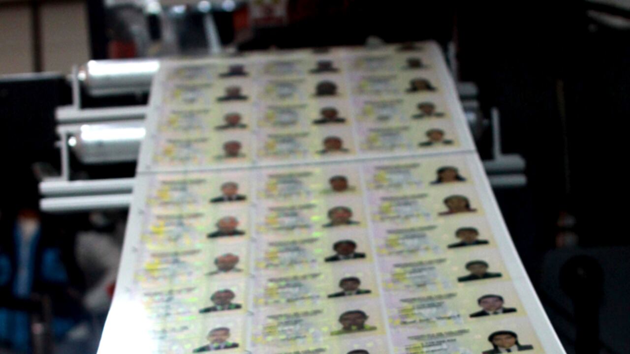 Antes de adelantar el trámite se recomienda consultar los Bancos de Documentos de la ciudad para saber si su documento perdido está en estos lugares.