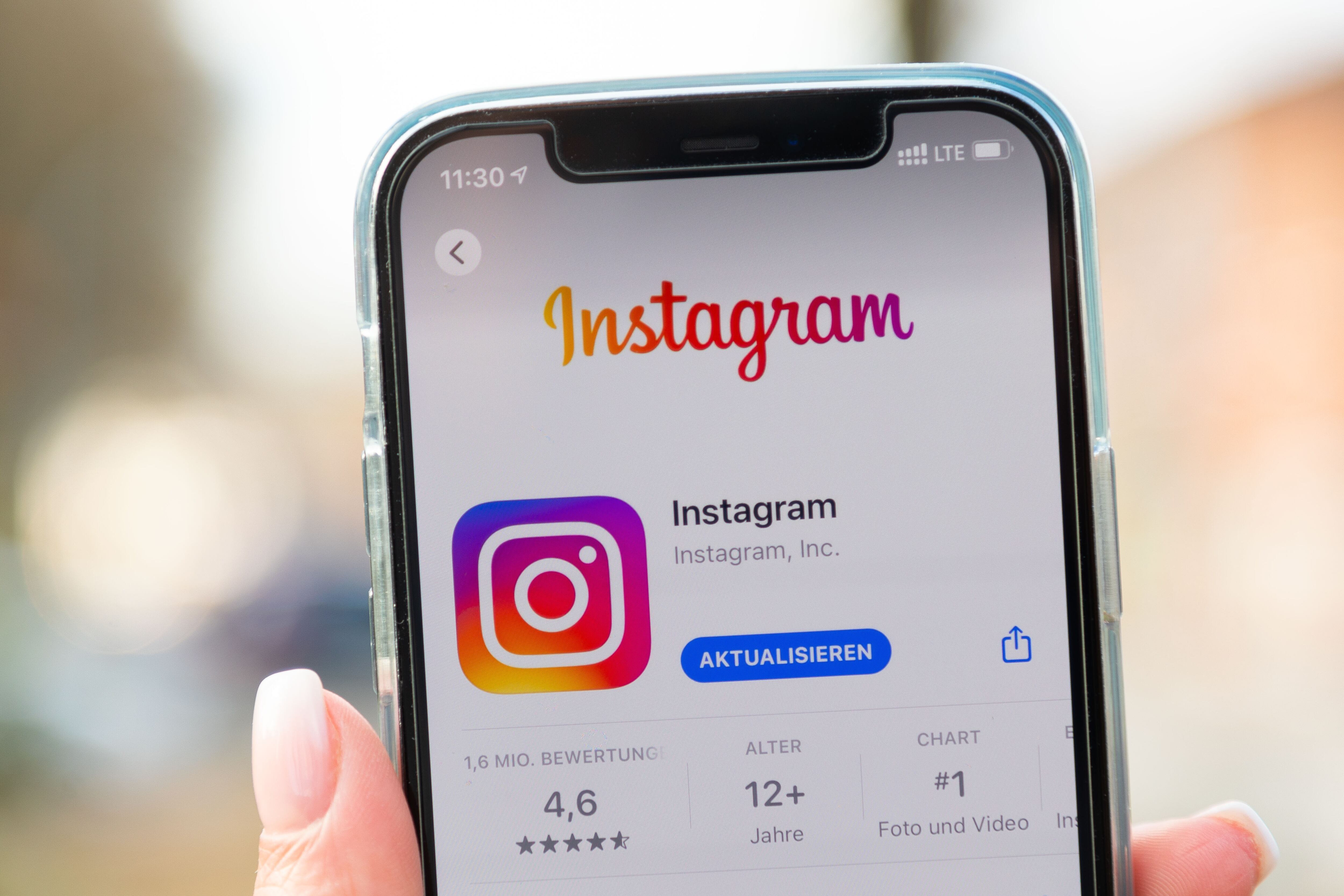 En esta ilustración fotográfica, la aplicación Instagram en la pantalla del iPhone el 26 de febrero de 2021 en Bargteheide, Alemania.