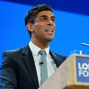 El primer ministro británico, Rishi Sunak, habla en la conferencia anual del Partido Conservador en el complejo de convenciones Manchester Central en Manchester, Inglaterra, el miércoles 4 de octubre de 2023.