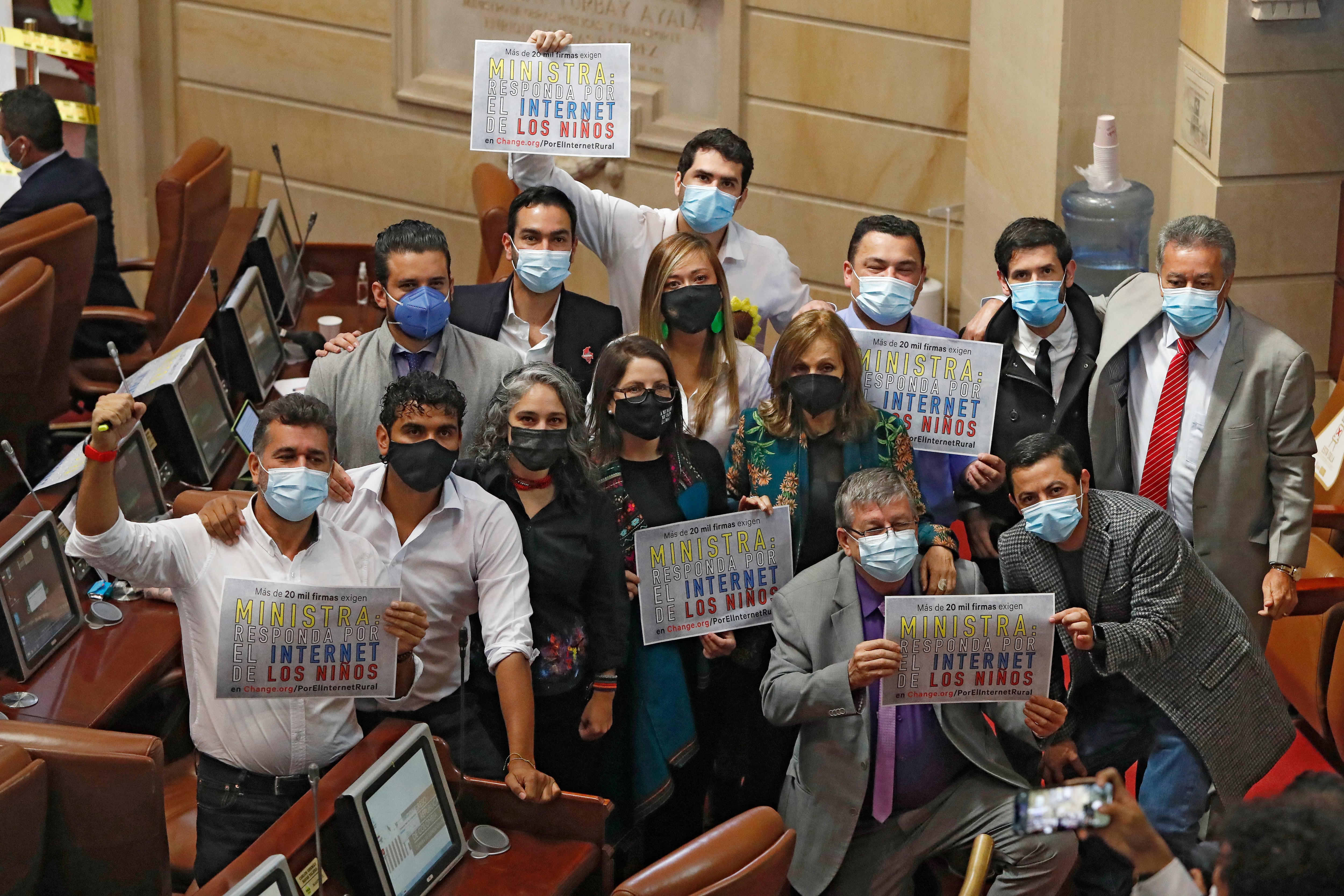 oposición de congresistas al gobierno en la moción de censura en contra de las ministra de las Tic, Karen Abudinen por el escándalo de corrupción con la Unión Temporal Centros poblados y el anticipo de 70 mil millones de pesos
Bogota septiembre 3 del 2021
Foto Guillermo Torres Reina / Semana