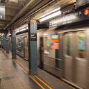 La mujer fue trasladada a un centro médico cercano.