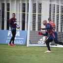 A sus 32 años y después de sus grandes actuaciones con América de Cali, Diego Novoa fue uno de los 20 llamados por Reinaldo Rueda para enfrentar el amistoso con Honduras en Estados Unidos el 16 de enero.