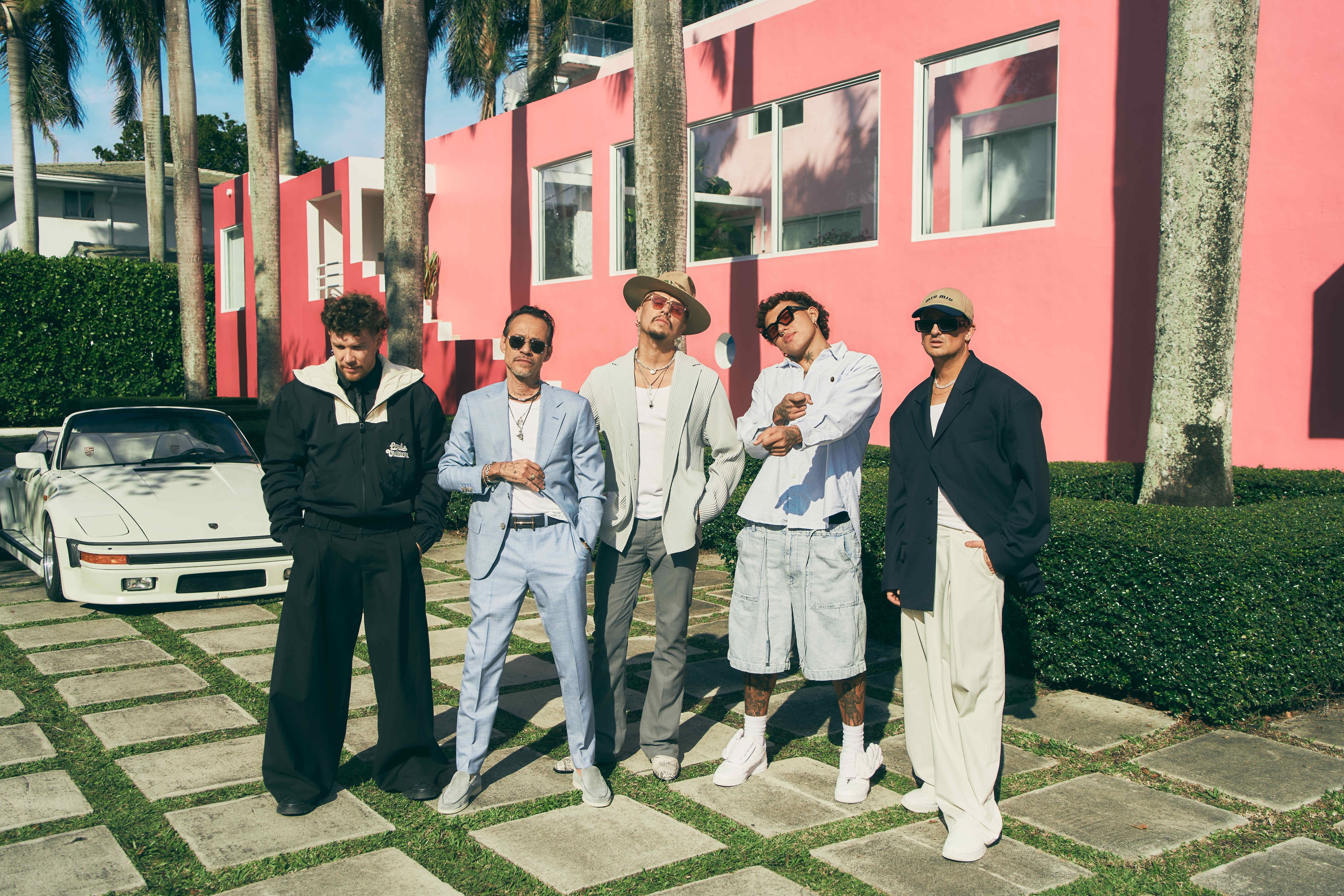 Así suena 'Volver', el más reciente lanzamiento de Piso 21 junto a Marc Anthony y Beéle.