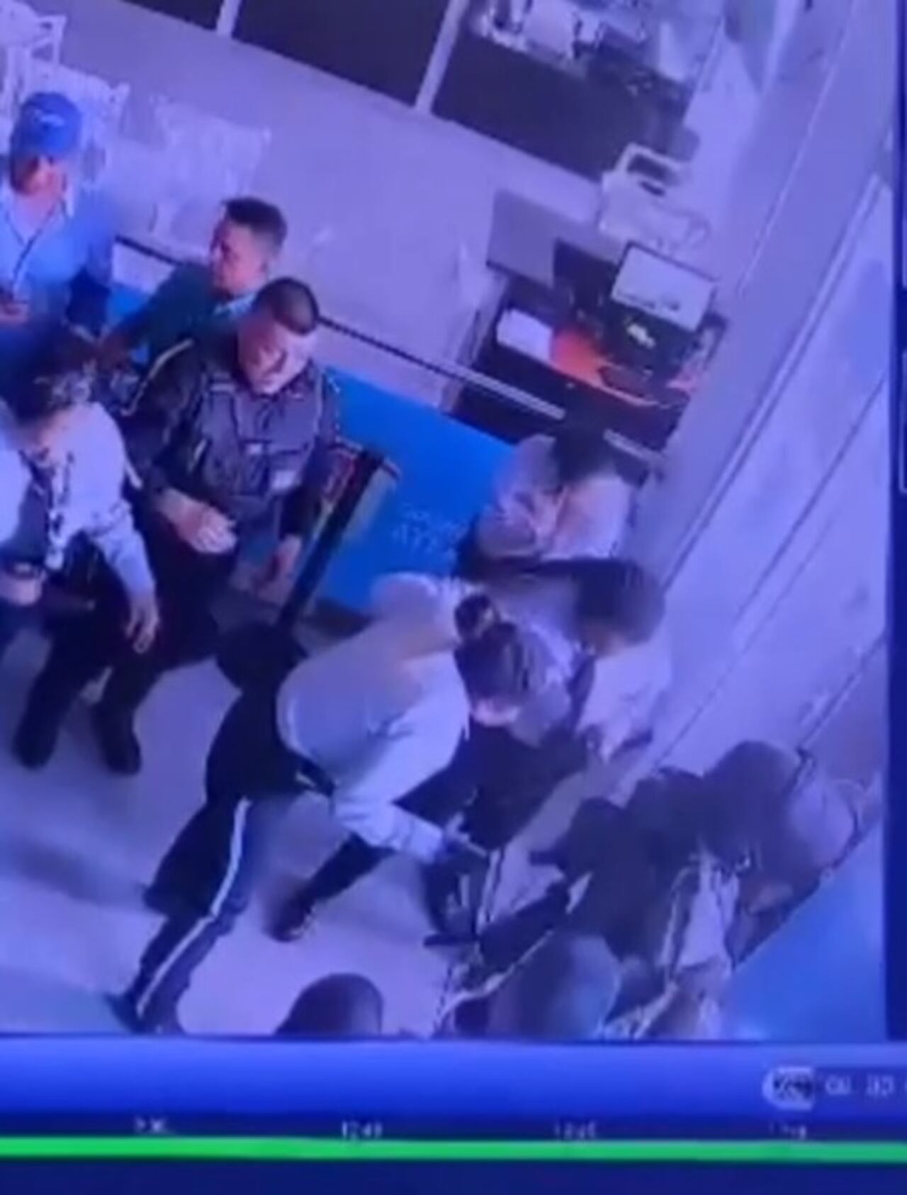 Cámara de seguridad captó el momento de la agresión