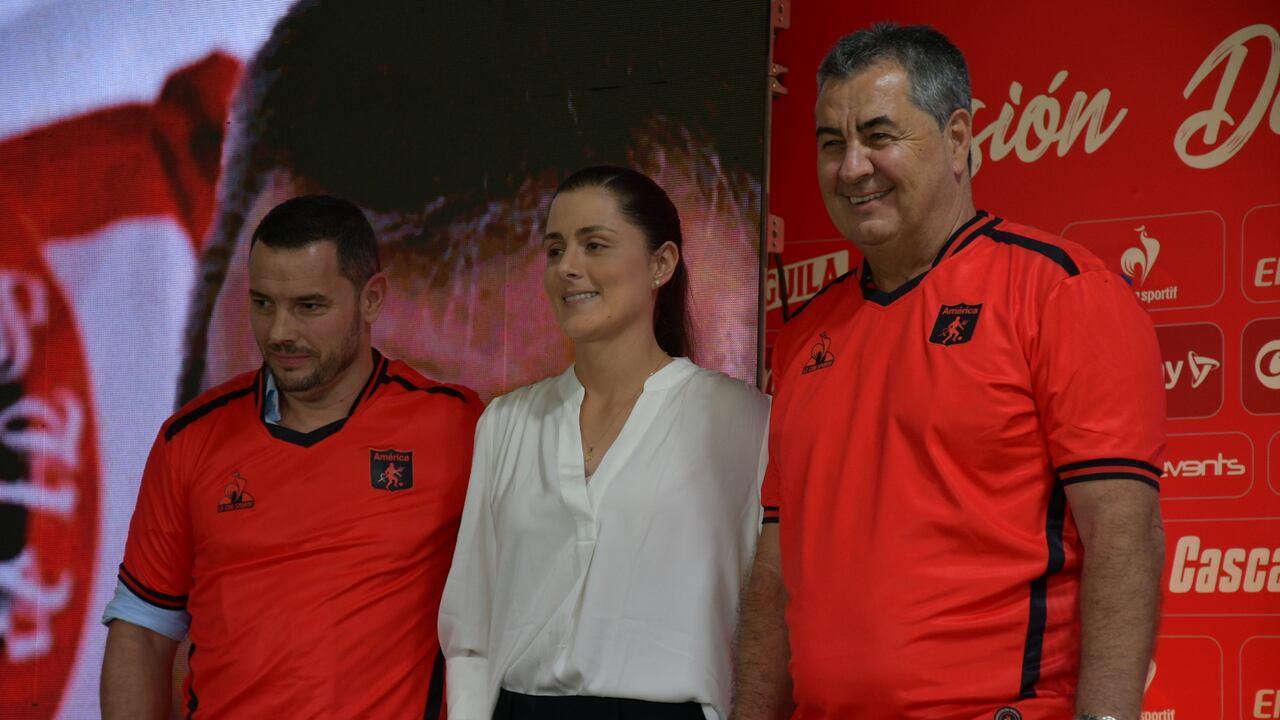 Presentación del nuevo técnico del América de Cali.
Jorge el "Polilla" Da Silva.