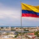 Bandera colombiana sobre la ciudad de Cartagena de Indias, Colombia
