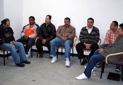 Al cumplirse tres años de la extradición de los jefes paramilitares se revela el pulso tras esta decisión, que para Estados Unidos nunca estuvo en duda. “Estamos tomando medidas para evitar que se mate la gallina de los huevos de oro”, escribió el embajador al presidente Bush cuando sintieron que Uribe usaba este instrumento como si fuera una carta de negociación. 