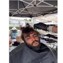 The mens groomer tiene establecida su sede en California, Estados Unidos, y brinda ayuda a personas en condición de calle y con adicciones. Foto: themensgroomer