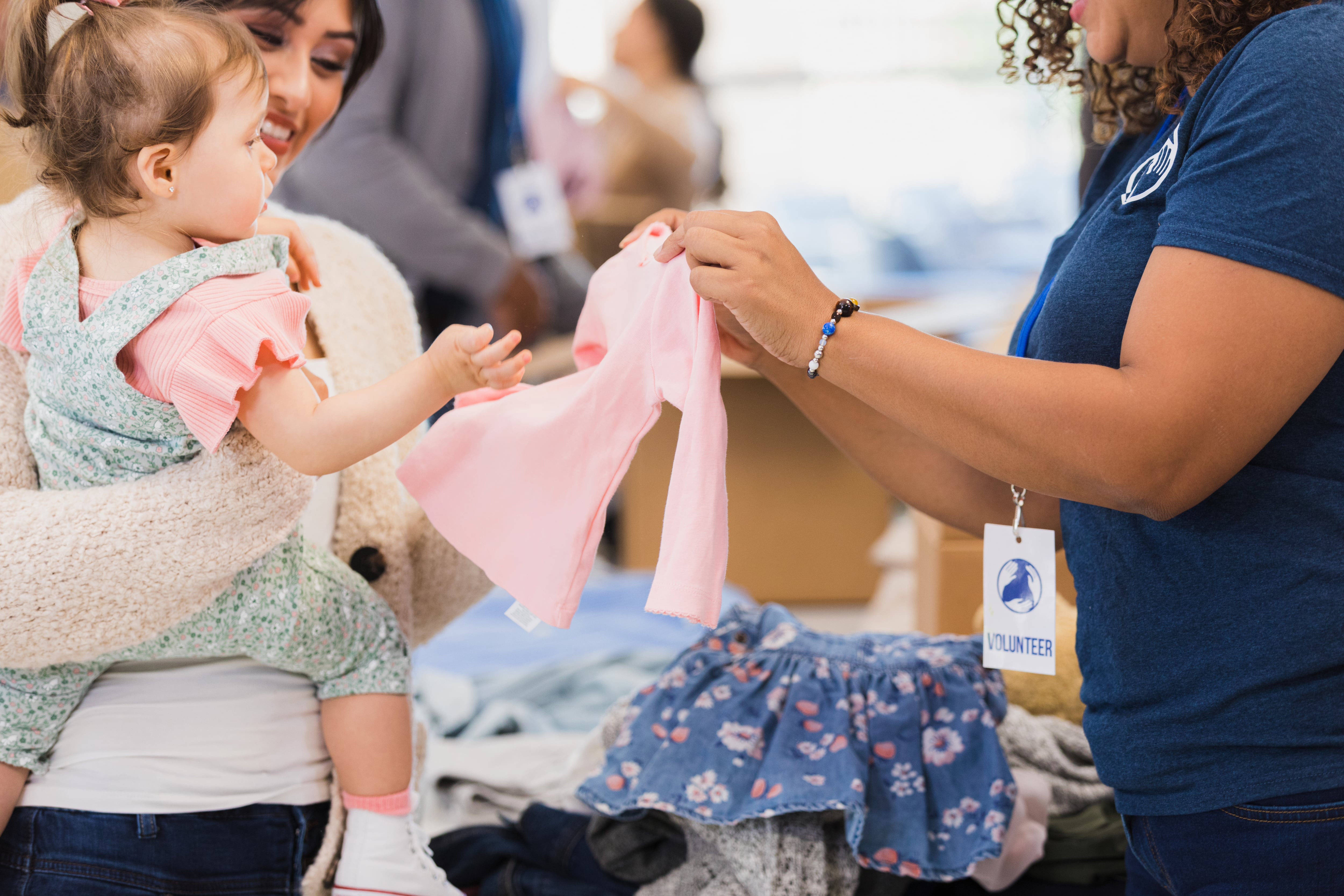 Las tiendas de ropa infantil en Estados Unidos enfrentan una ola de cierres ante la caída del consumo y el aumento de los costos de operación.