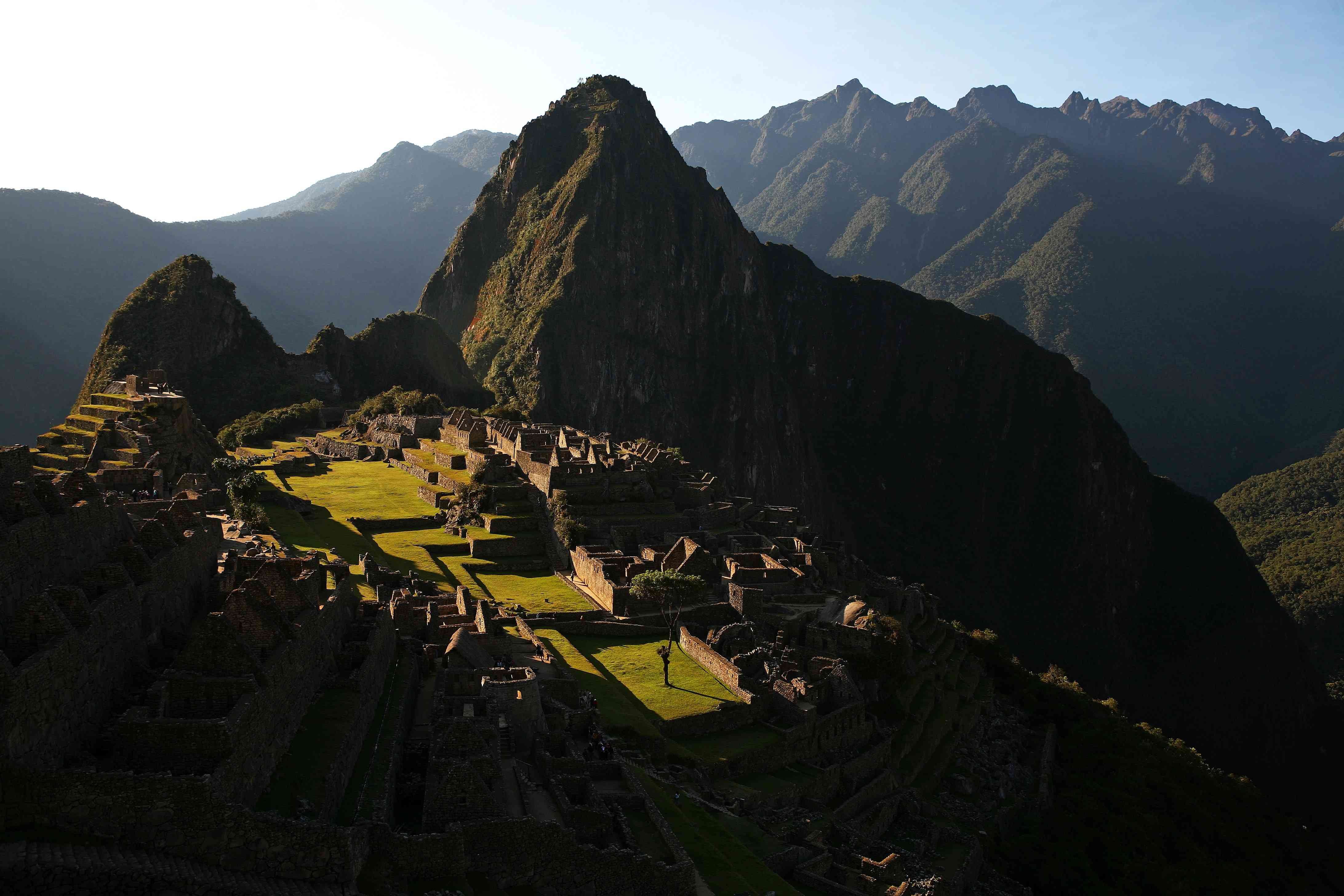 Machu Picchu es el sitio más visitado de Perú por turistas nacionales y extranjeros.