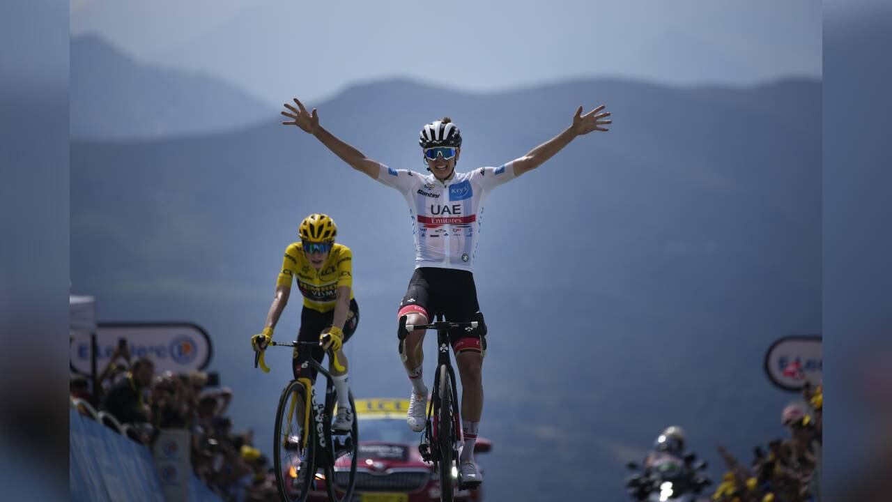 Pogacar le recortó 4 segundos en la general a Vingegaard. Foto: AP/Daniel Cole.