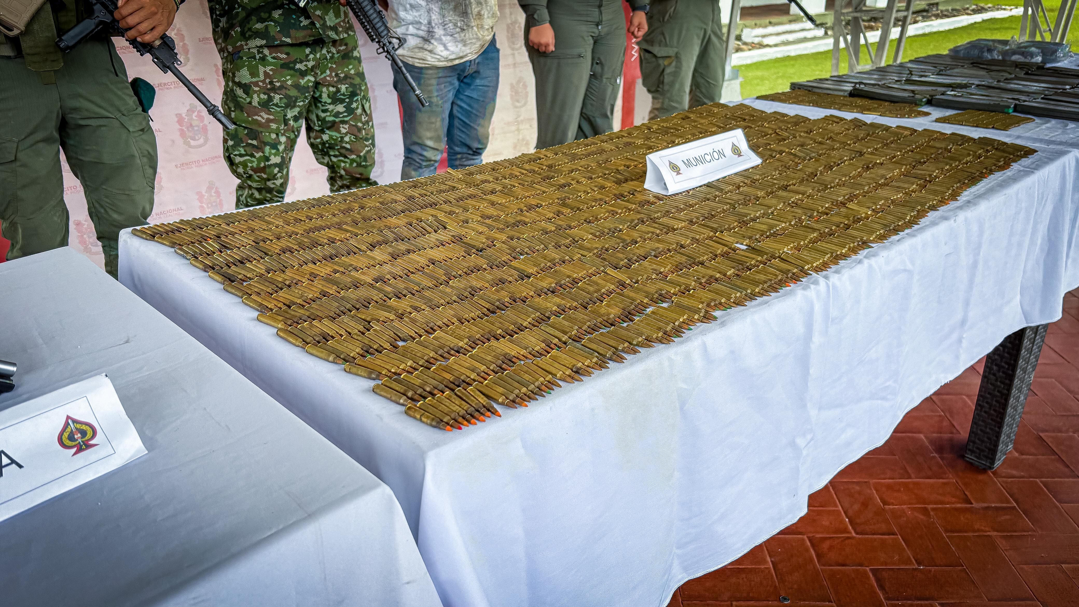 Material de guerra decomisado en operación contra alias Stiven.