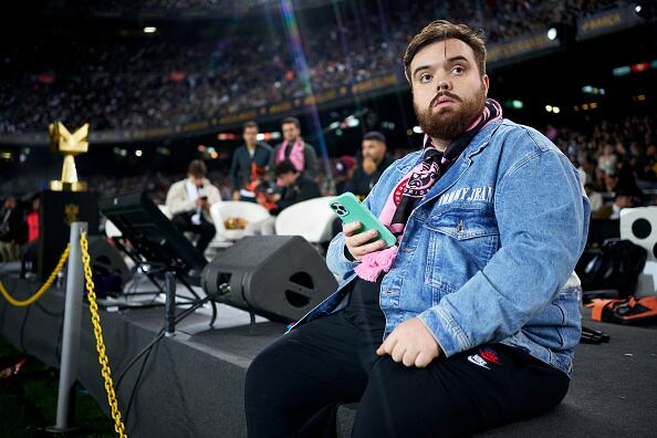 A mediados de este mes, se conoció el robo de la cuenta de Ibai Llanos, el popular streamer.  Una vez se hicieron con el canal, los ciberdelincuentes sustituyeron su contenido de la marca de coches eléctricos Tesla, así como vídeos en los que aparecía el CEO de esta firma, Elon Musk, tratando el tema de las criptomonedas. (Photo Manuel Queimadelos by Quality Sport Images/Getty Images)