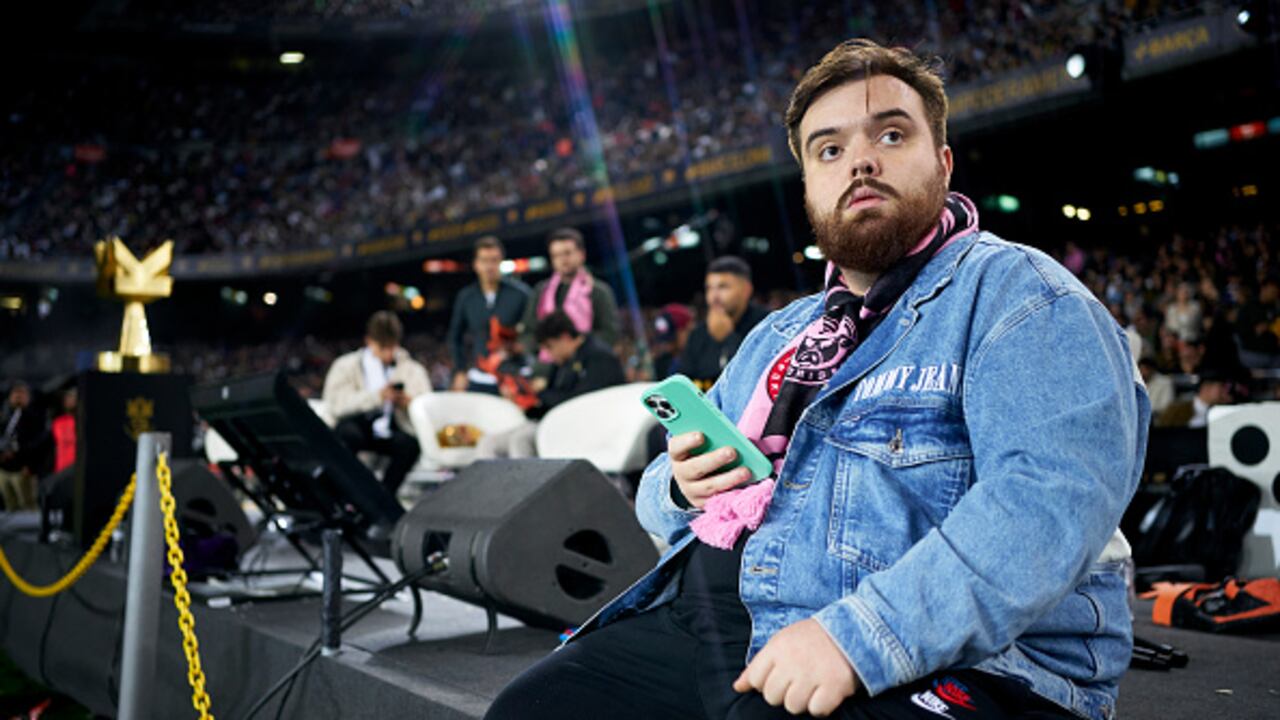 A mediados de este mes, se conoció el robo de la cuenta de Ibai Llanos, el popular streamer. Una vez se hicieron con el canal, los ciberdelincuentes sustituyeron su contenido de la marca de coches eléctricos Tesla, así como vídeos en los que aparecía el CEO de esta firma, Elon Musk, tratando el tema de las criptomonedas. (Photo Manuel Queimadelos by Quality Sport Images/Getty Images)