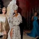 Katy Perry y Rihanna en la MET Gala. Crédito: Photo by Kevin Tachman/Getty Images for Vogue.