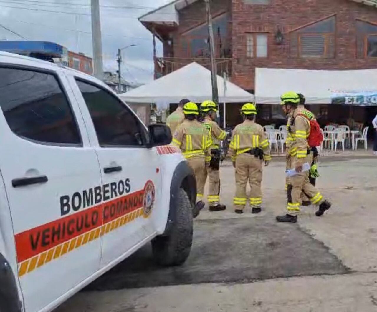 Bomberos de Cundinamarca despliega operativos por la búsqueda.