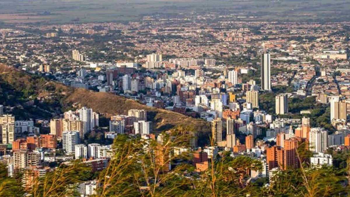 a restricción de pico y placa en Cali este jueves, 7 de abril, aplica para los vehículos particulares cuya placa termine en 3 y 4.