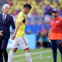 SAMARA, RUSSIA - JUNE 28: Jose Pekerman, Head coach of Colombia speaks to James Rodriguez of Colombia who looks dejected as he is substituted off due to injury during the 2018 FIFA World Cup Russia group H match between Senegal and Colombia at Samara Arena on June 28, 2018 in Samara, Russia. (Photo by Simon Hofmann - FIFA/FIFA via Getty Images)
