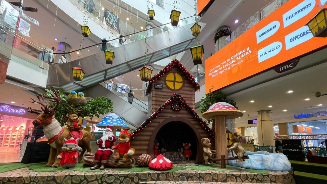 Estación Central de la Aldea de Santa en Titán Plaza