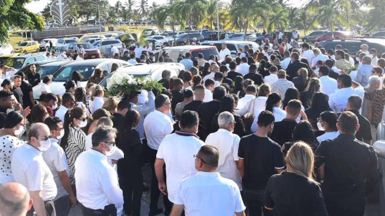 Sepelio de Enilce López, conocida como La Gata.