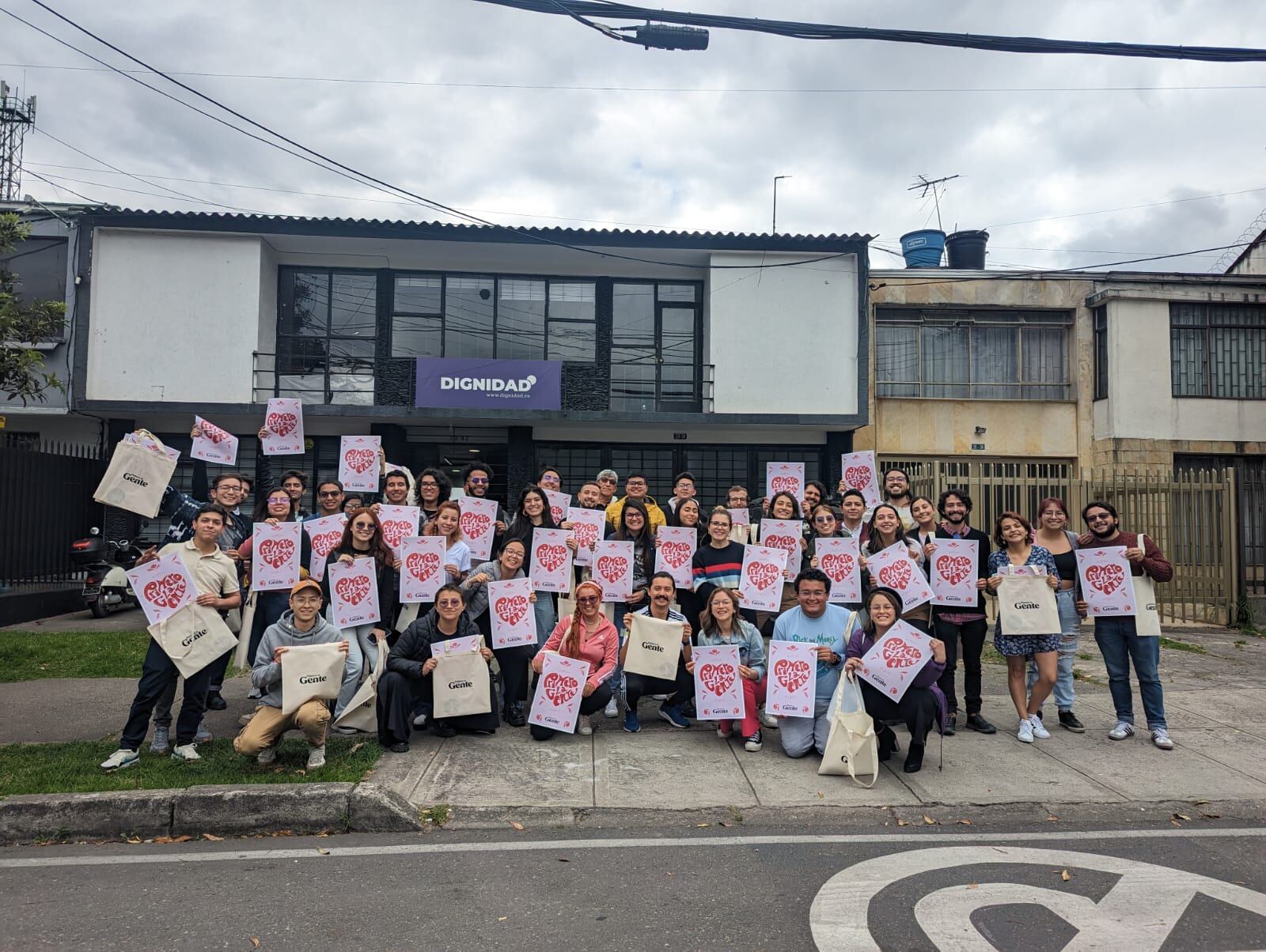 Los integrantes del sector Primero la gente, el cual presentó la representante Jennifer Pedraza y estaría dentro del Movimiento Dignidad.