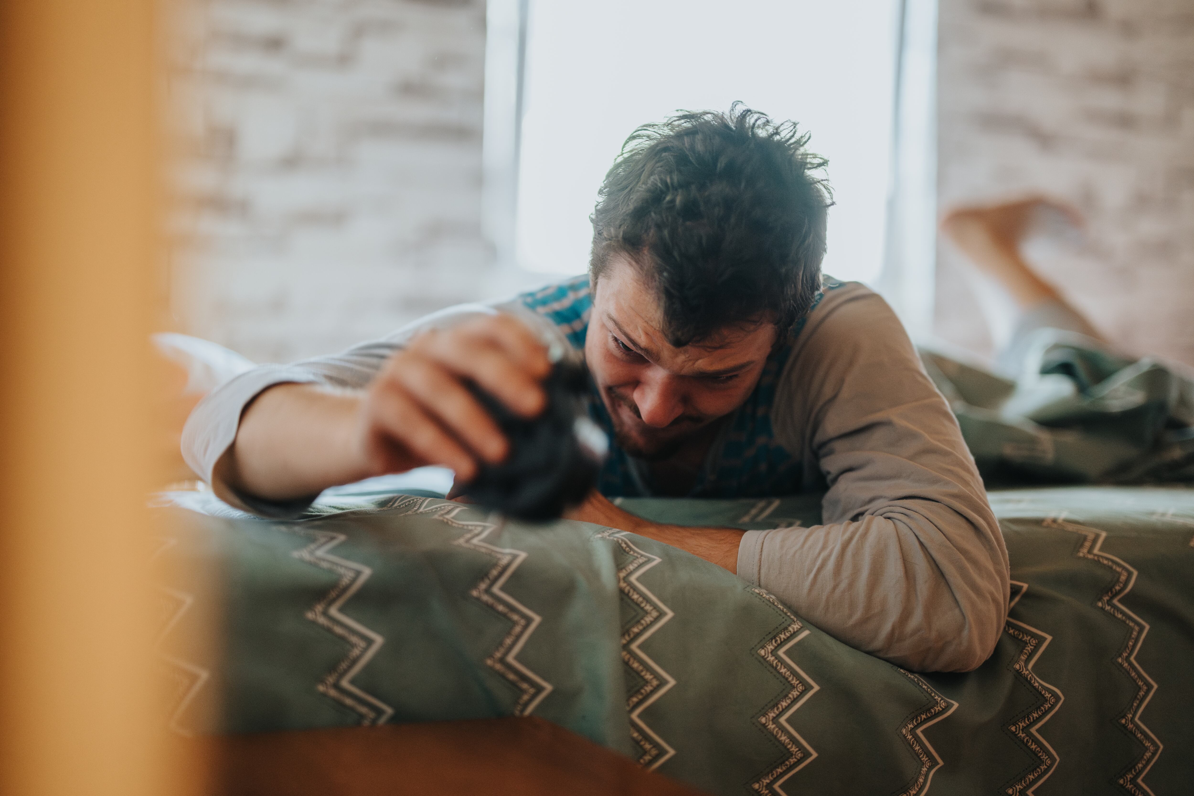 ¿Por qué debería dejar de posponer la alarma de su despertador? Esto dicen los expertos