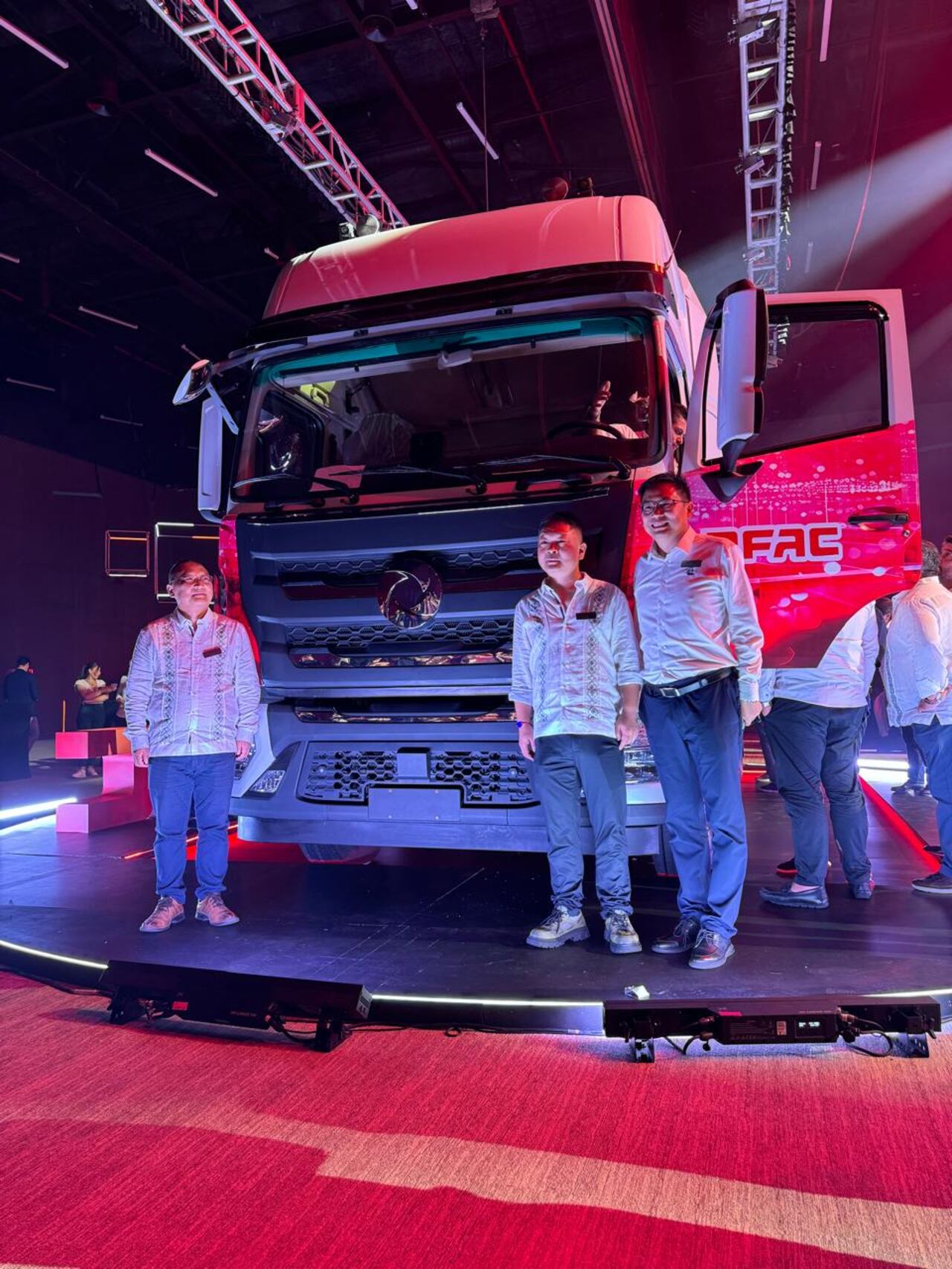 La apuesta por los vehículos a gas natural es una de las novedades.