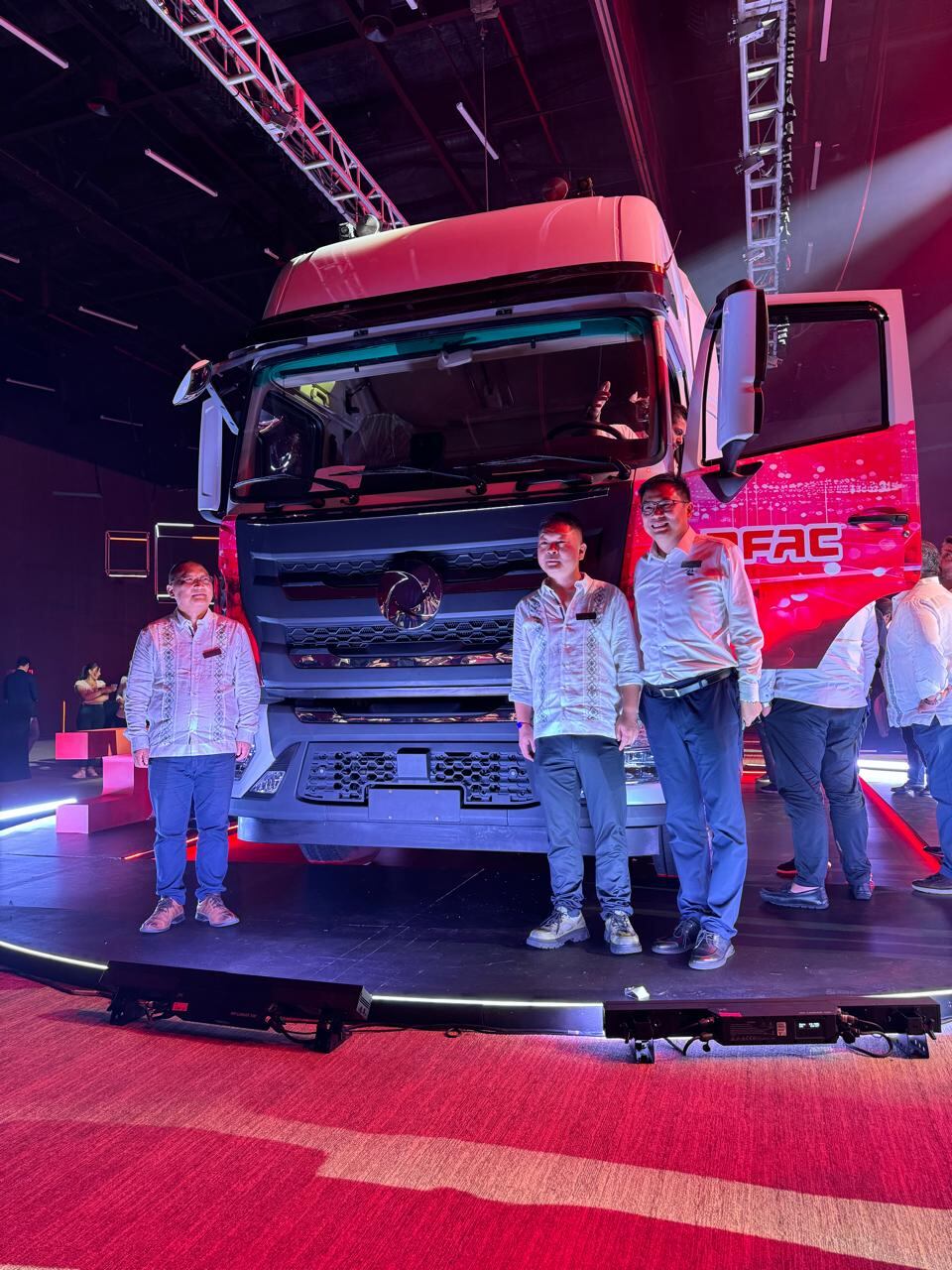 La apuesta por los vehículos a gas natural es una de las novedades.