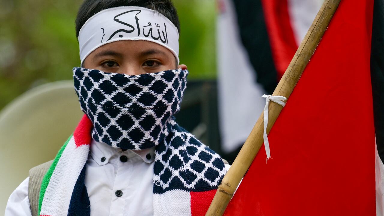 Entre los civiles, las familias y los menores de edad son los que más han sufrido en medio de esta guerra.